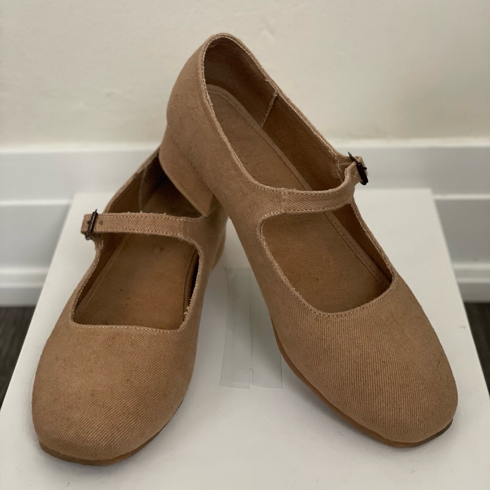 Small Lot Co. – Heeled Mary Janes